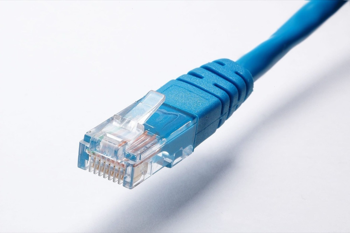 ネットワークケーブルでのデータフロー