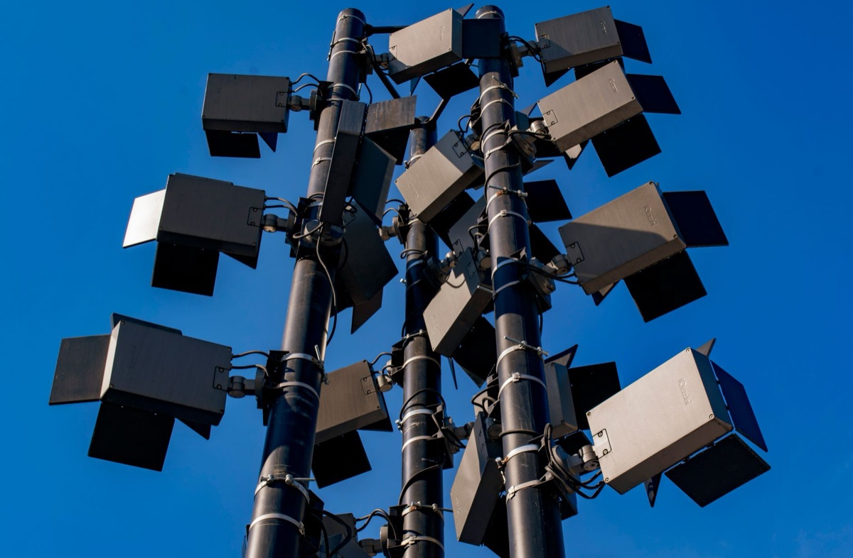 antena 5G en terreno