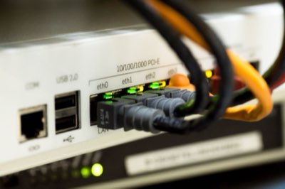 DNS-Latenz und QoS: Die Profi-Tipps für schnelles Surfen