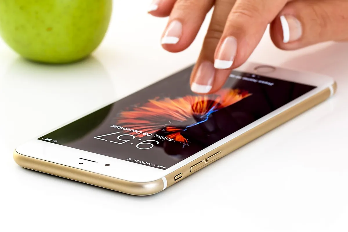 smartphone, cellphone, touchscreen, mobile, technology, apple, communication, social media, mobile phones, connection, telephone, business, telecommunication, p