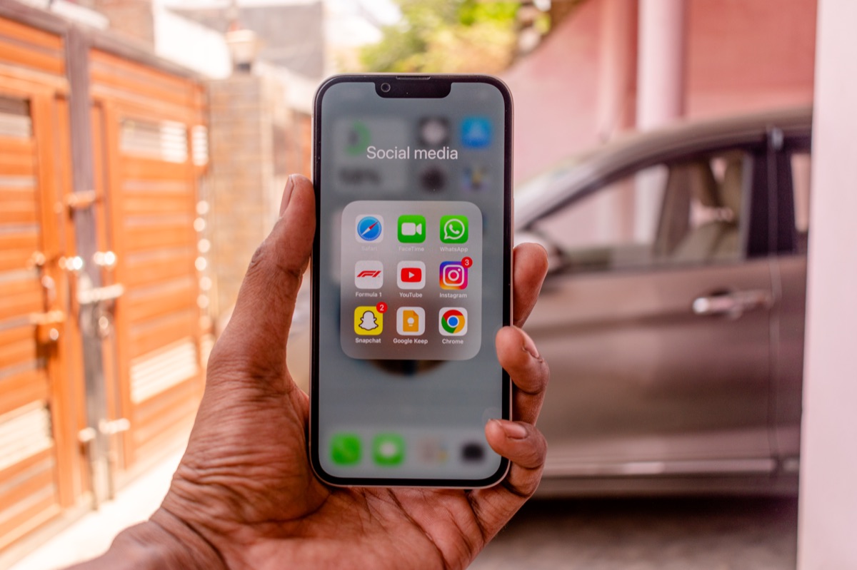 Cell phone con indicatore rete
